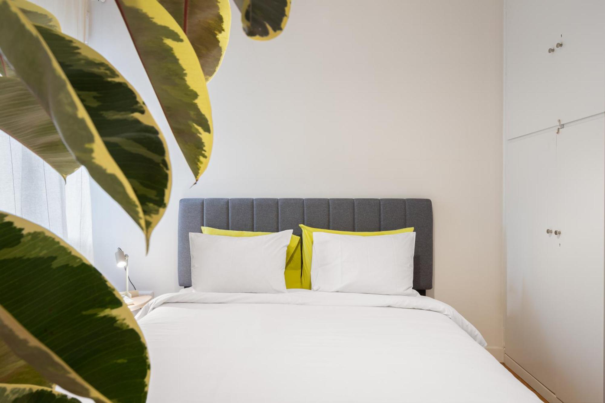 Peaceful Apartment In Neapoli, Exarcheia Афины Экстерьер фото